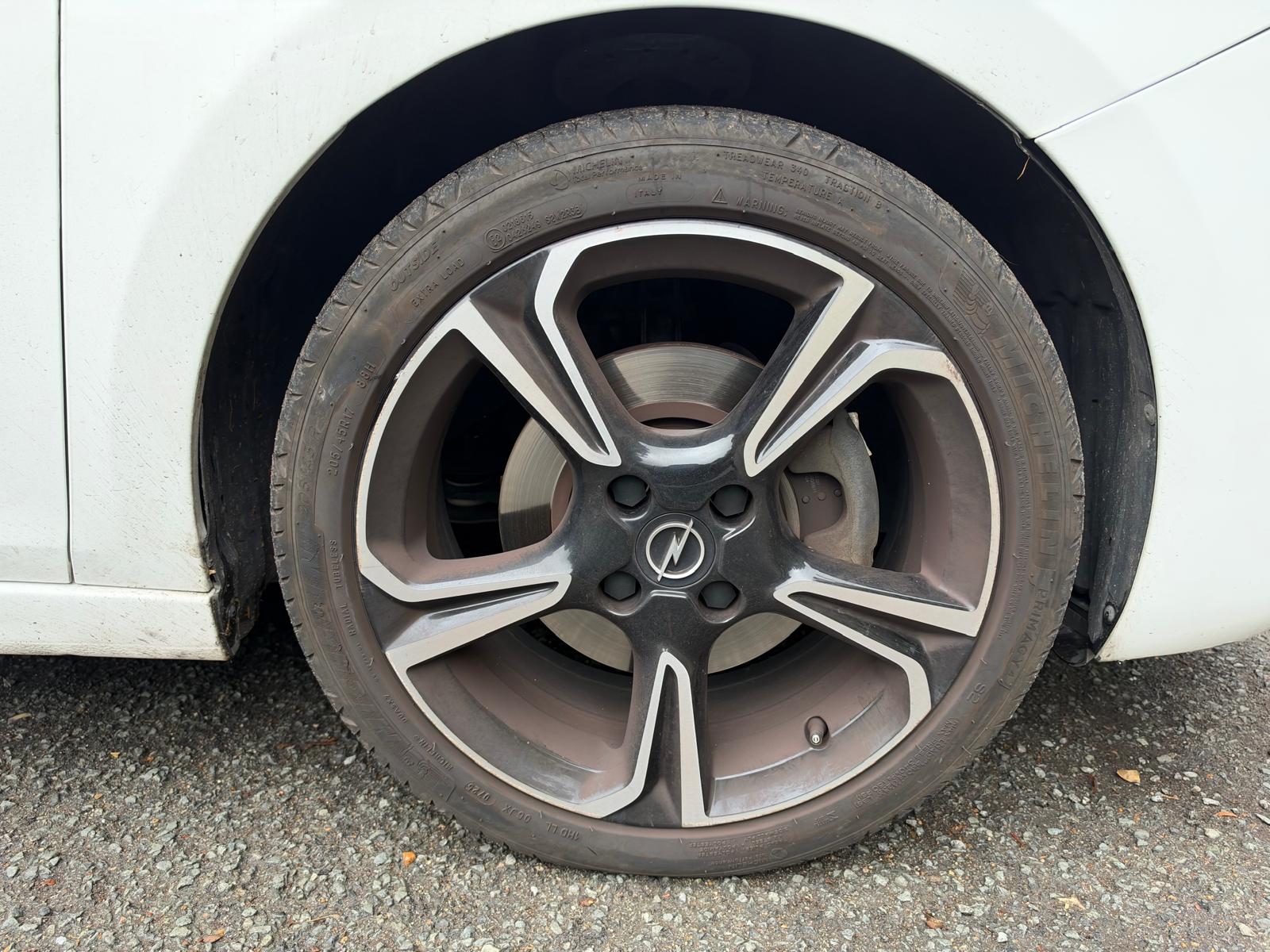 OPEL Corsa 1.5 TDi 16V 102 ULTIMATE