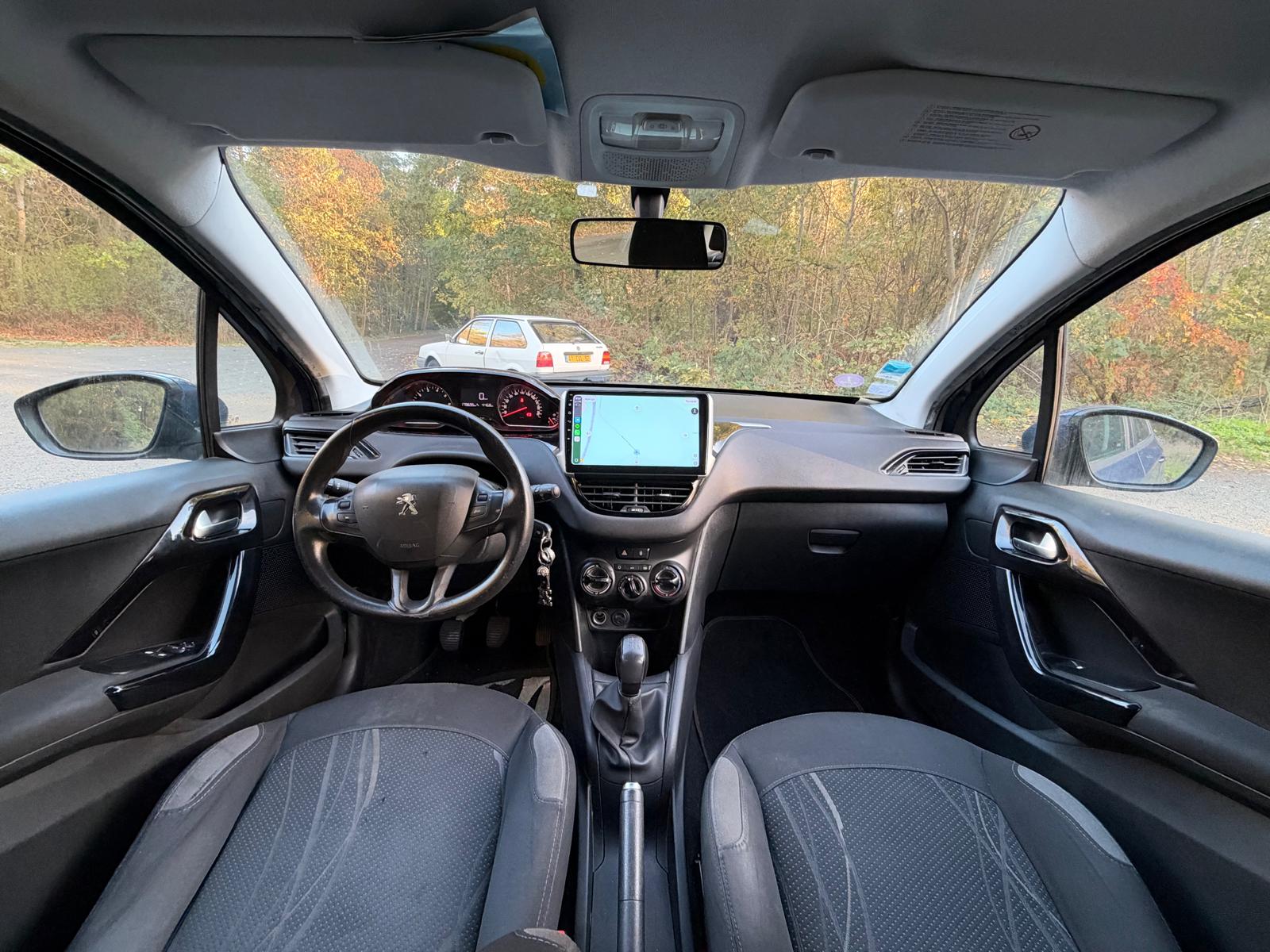 PEUGEOT 208 1.2 VTi 12V 82
