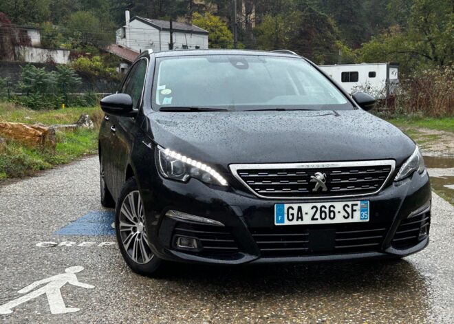 Peugeot 308 1.5 BLUEHDI 130ch Allure