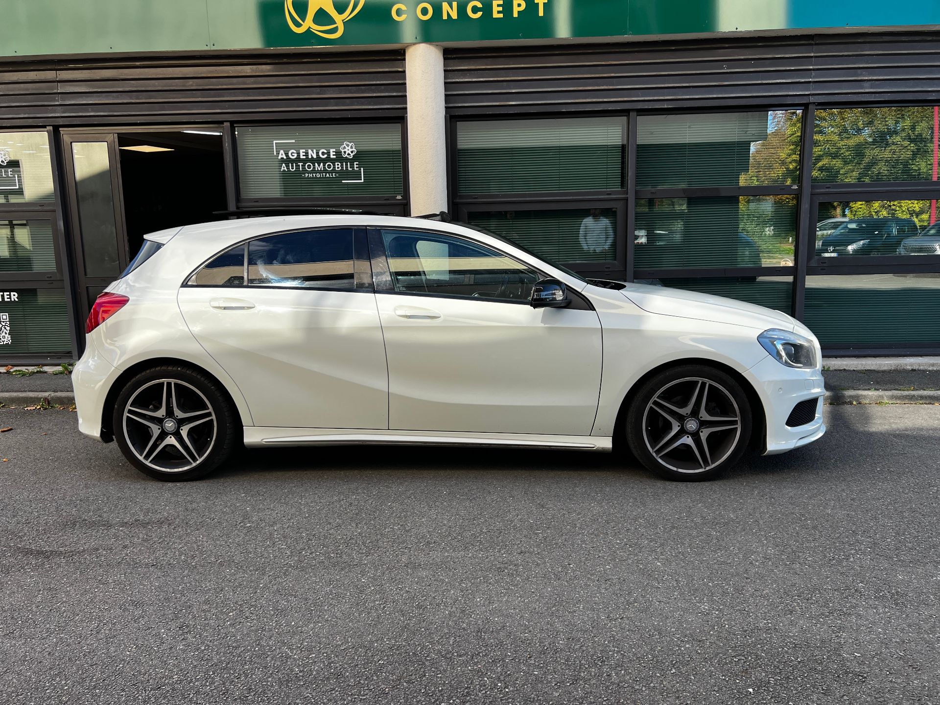 MERCEDES BENZ CLASSE A 200 D 136ch Fascination