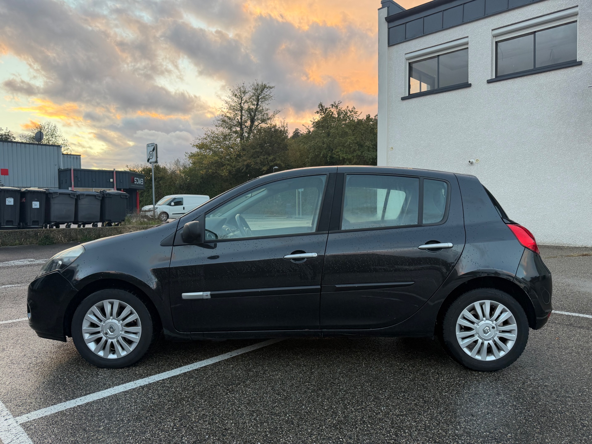 Renault Clio III 1.2 75ch
