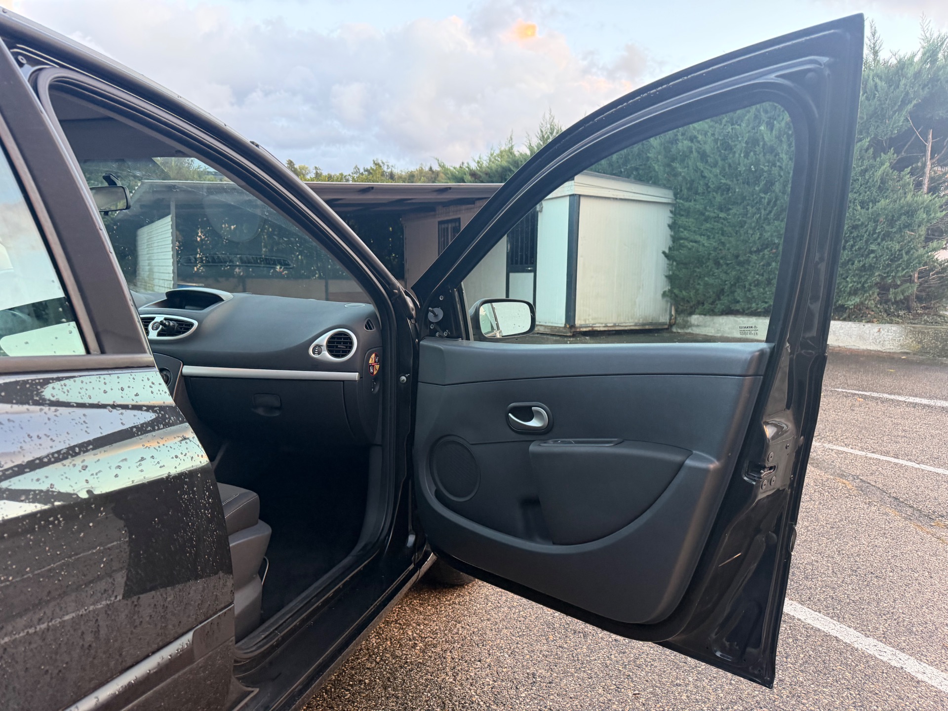 Renault Clio III 1.2 75ch