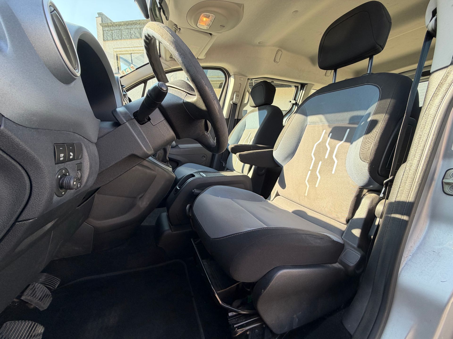 Peugeot Partner 1.6 HDI 115ch TEPEE