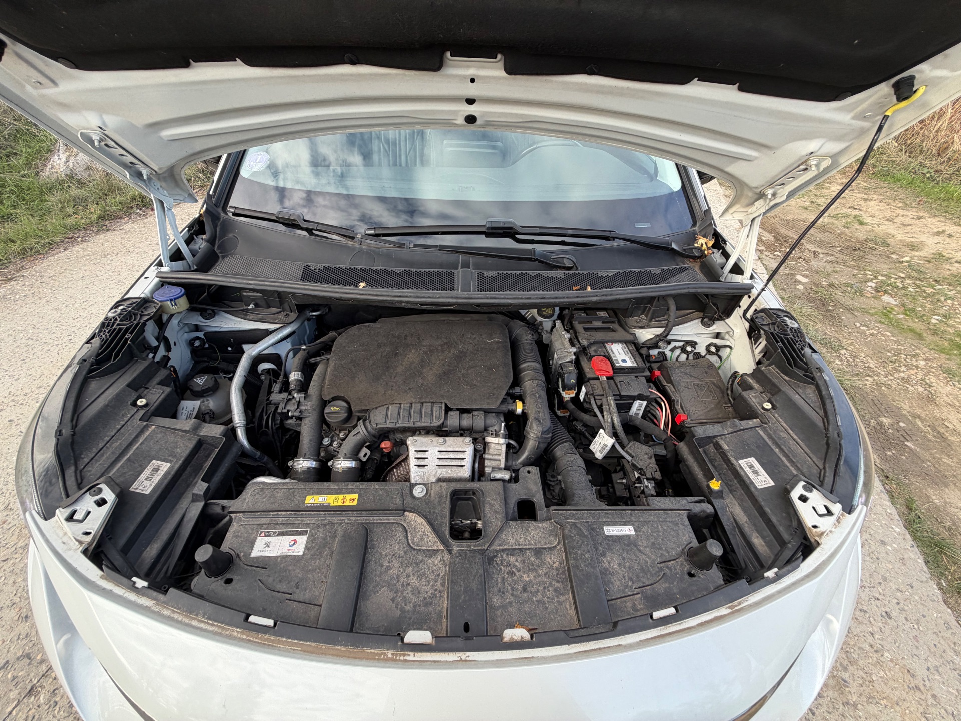 PEUGEOT 3008 1.2 puretech 130ch Allure