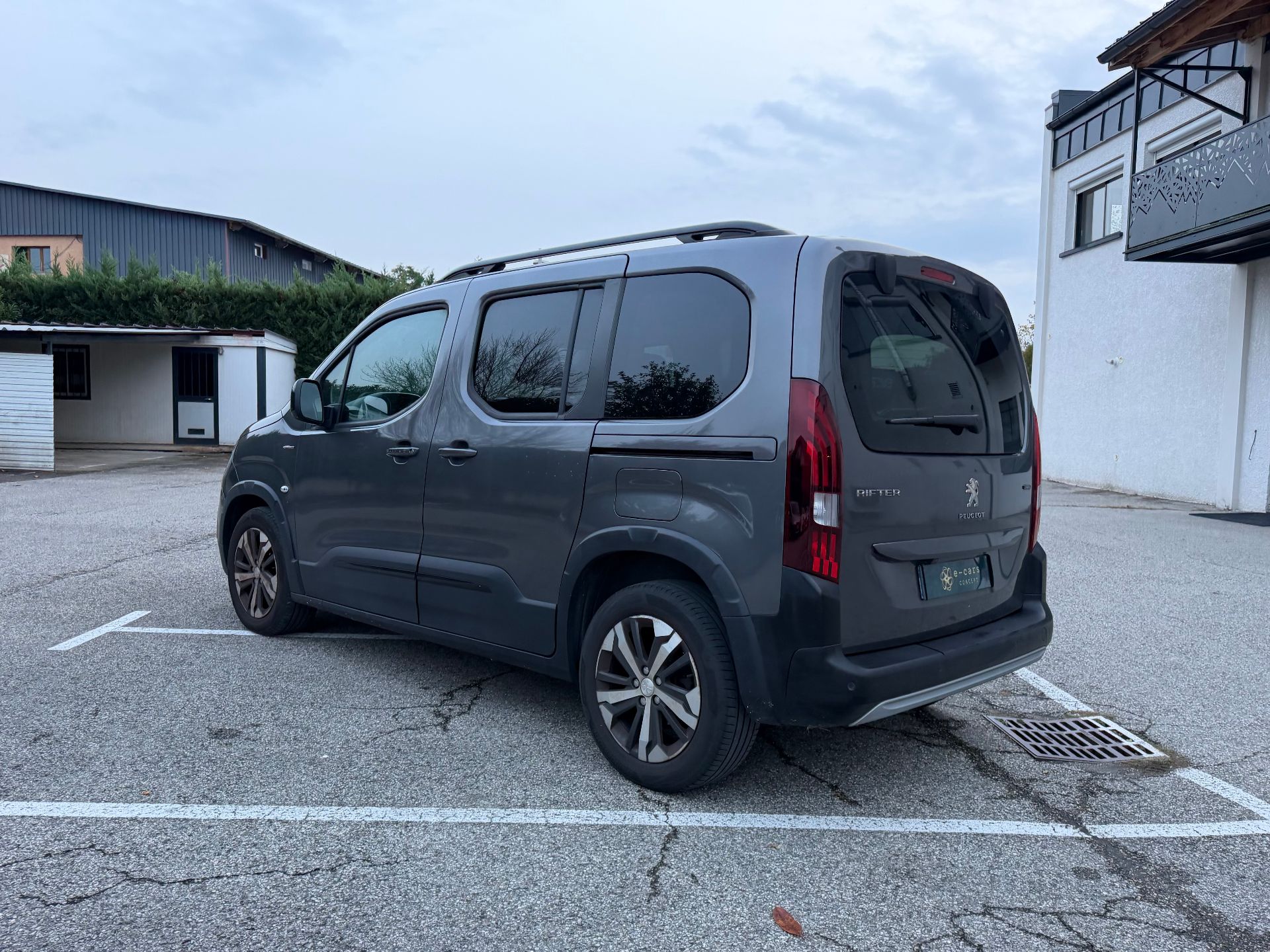 Peugeot Rifter 1.5HDI 130ch GT LINE