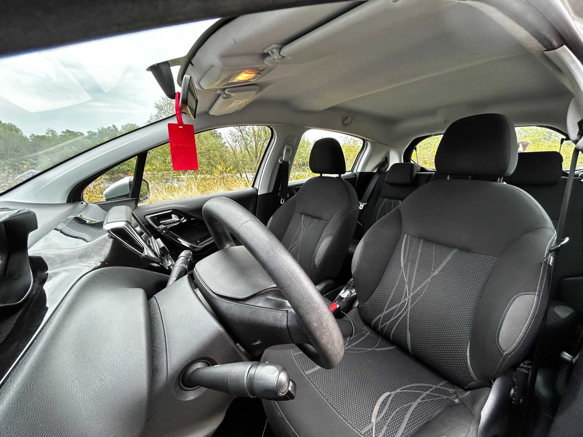 Peugeot 208 1.4hdi 68ch active