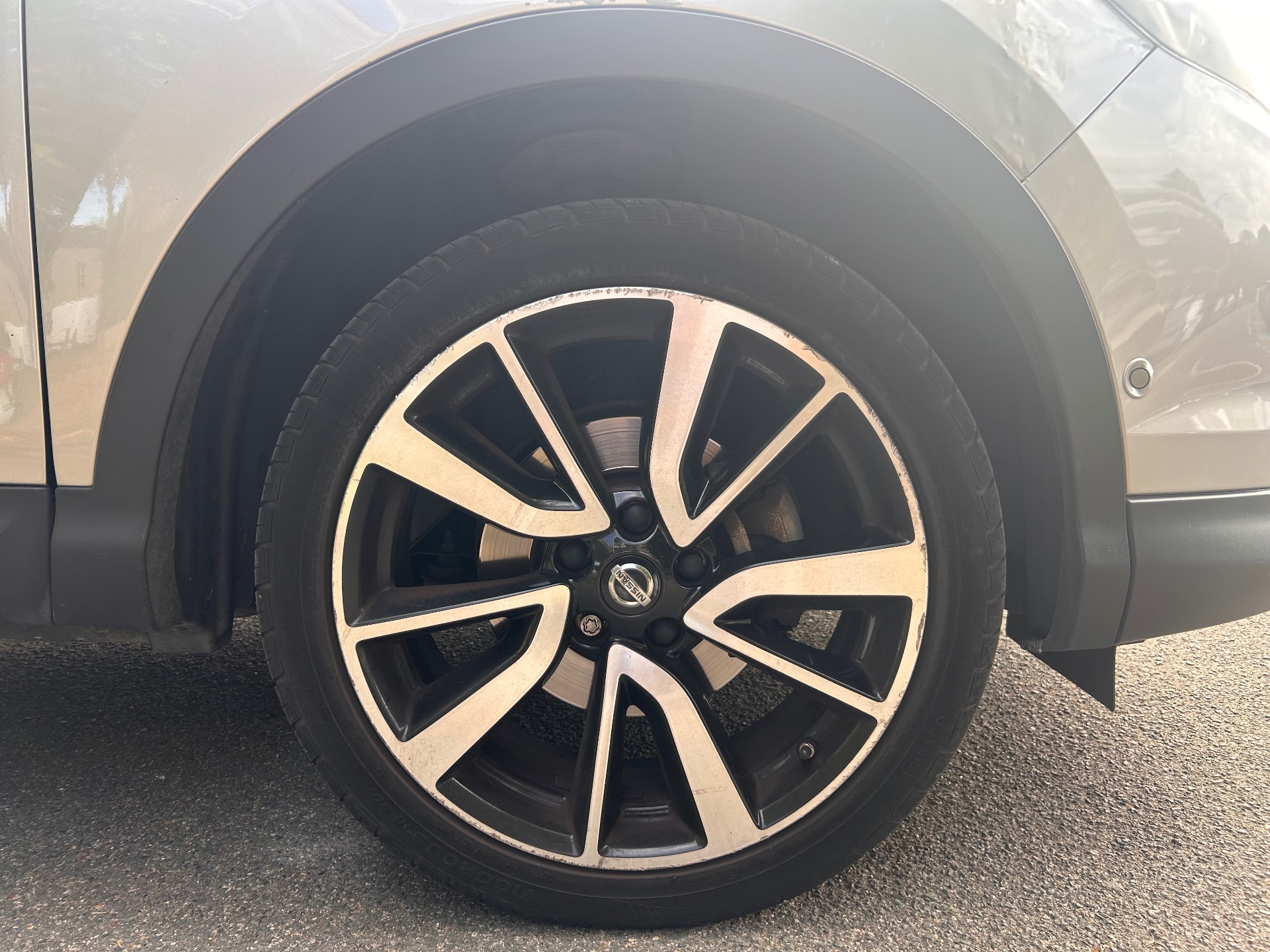 Nissan Quashqai 1.2 dig 115ch techna