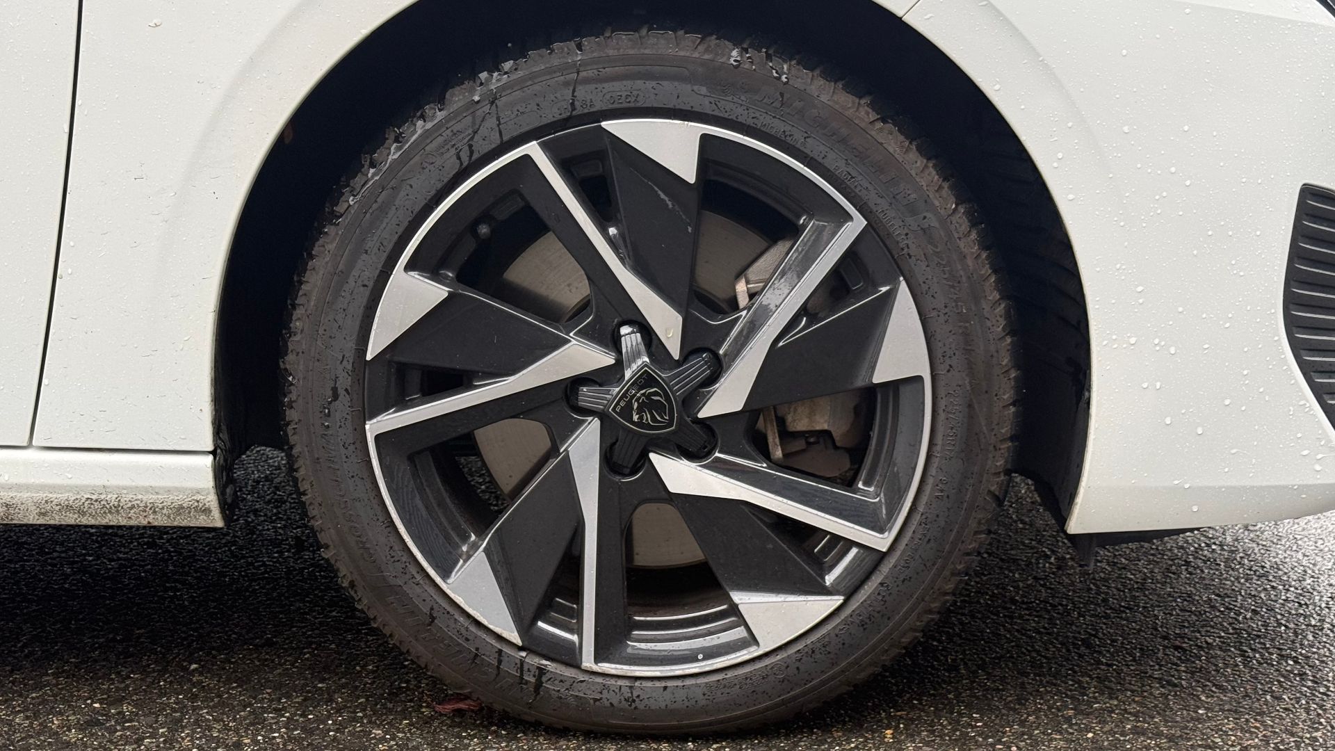 Peugeot 308 PHEV 1.6 THP 180ch Allure