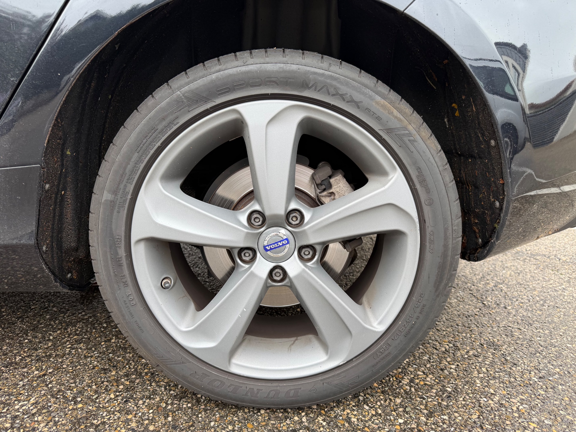 Volvo V40 1.6 122ch MOMENTUM