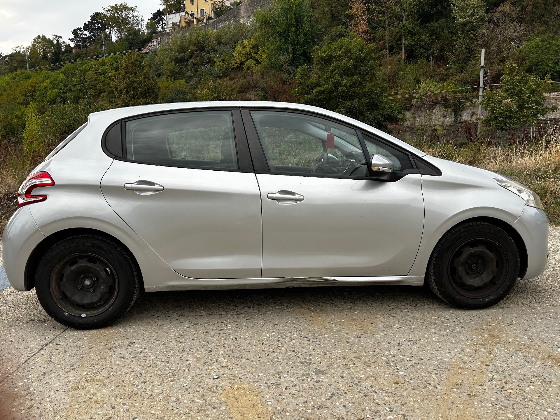Peugeot 208 1.4hdi 68ch active