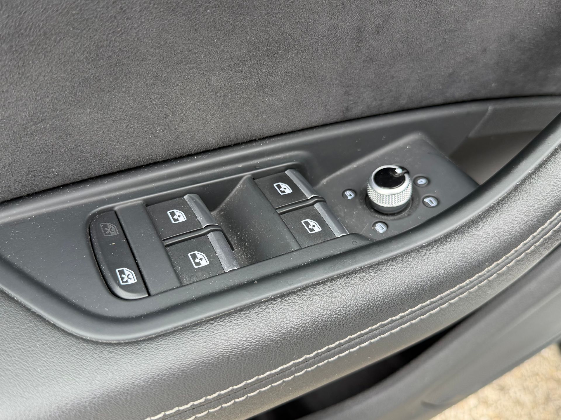 Audi A4 40 TFSI 204ch QUATTRO S-LINE S-TRONIC