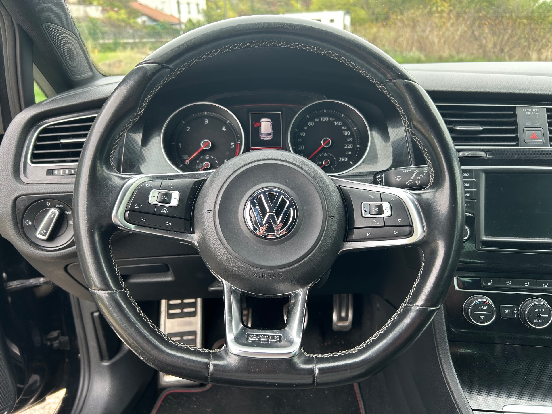 Volkswagen GOLF 7 2.0 184ch GTD