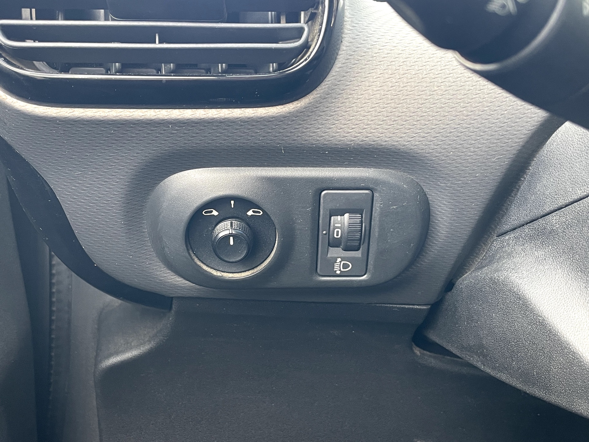 Citroën C4 Cactus 1.2 PURETECH 110ch SHINE