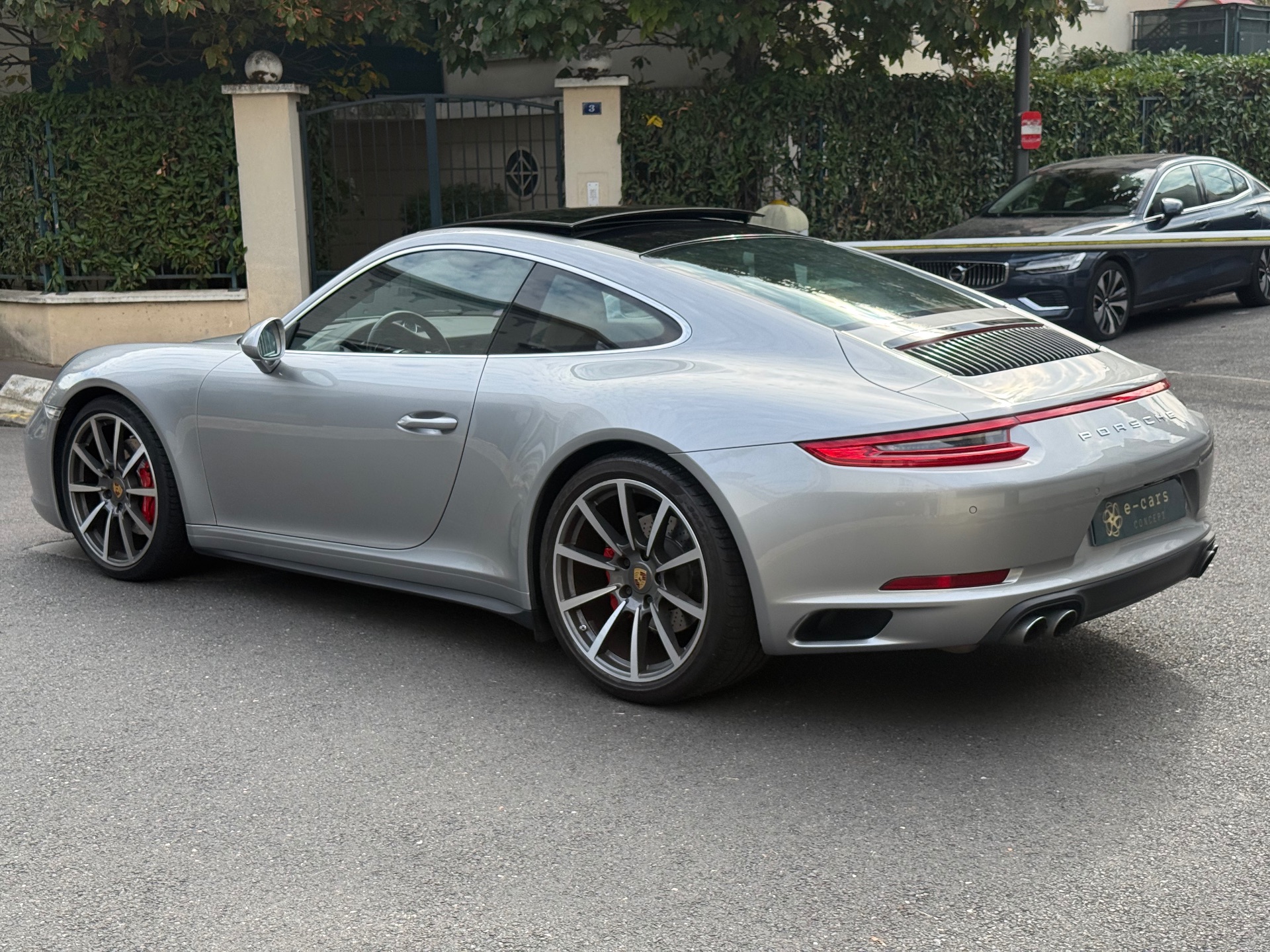 Porsche 911 4S 3.0 flat- 6 biturbo 420ch