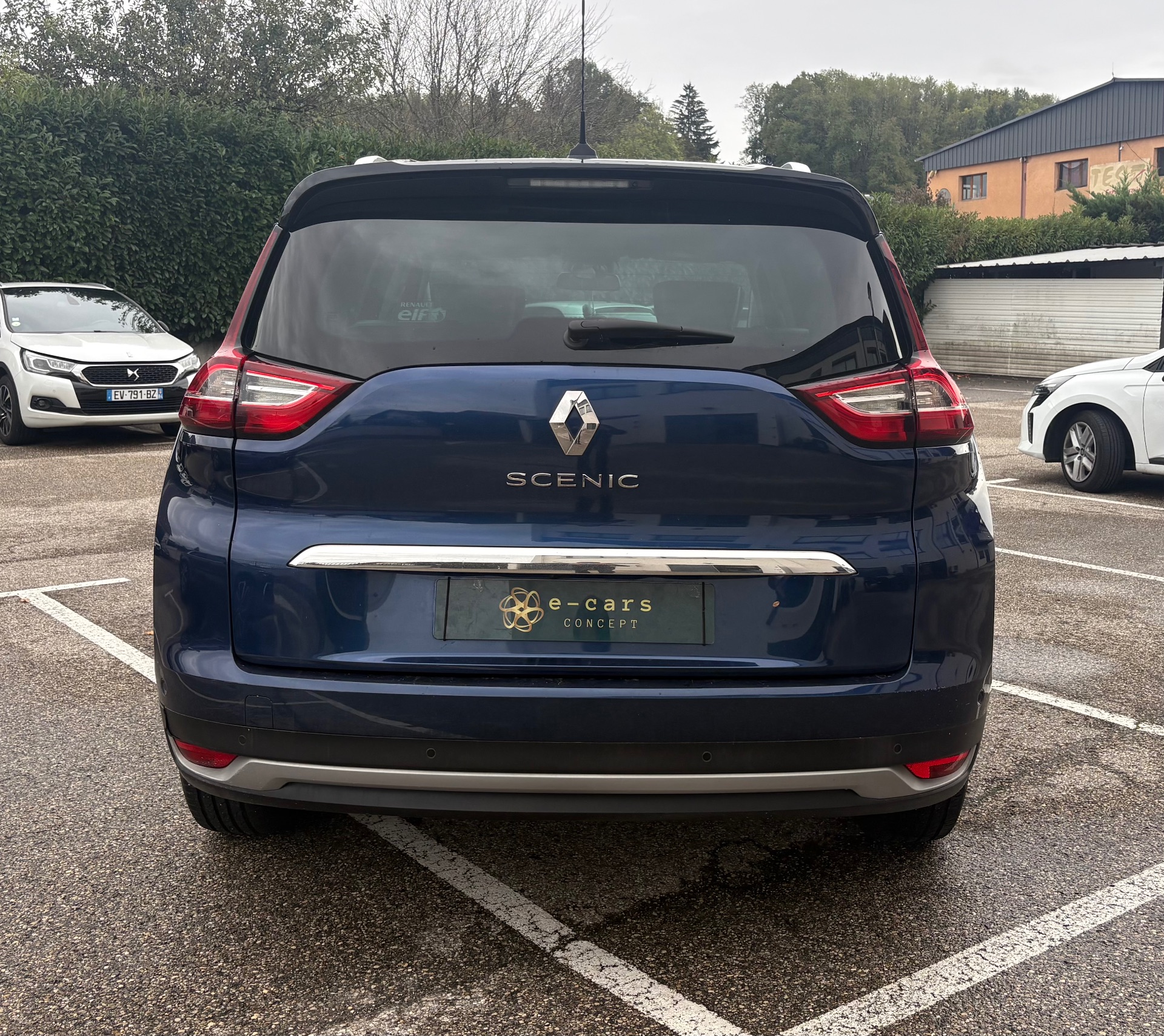 Renault Grand Scenic 1.6 DCI 160ch Initiale Paris