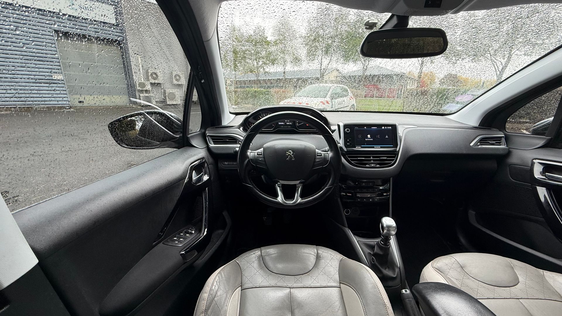 Peugeot 208 1.2 puretech Allure