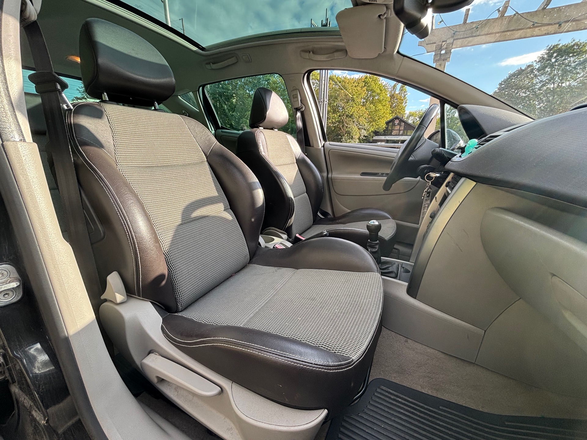 Peugeot 207 sw 1,6 hdi 120ch Premium Outdoor