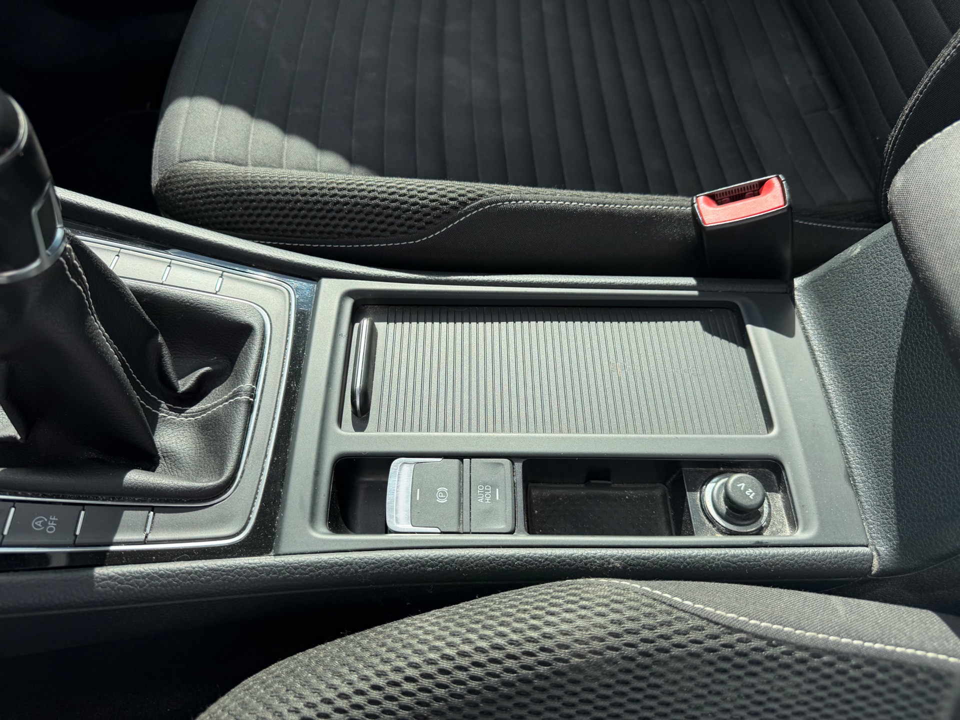 Volkswagen Golf 1.2 TSI 105ch CUP 4 pneus neige sur jantes