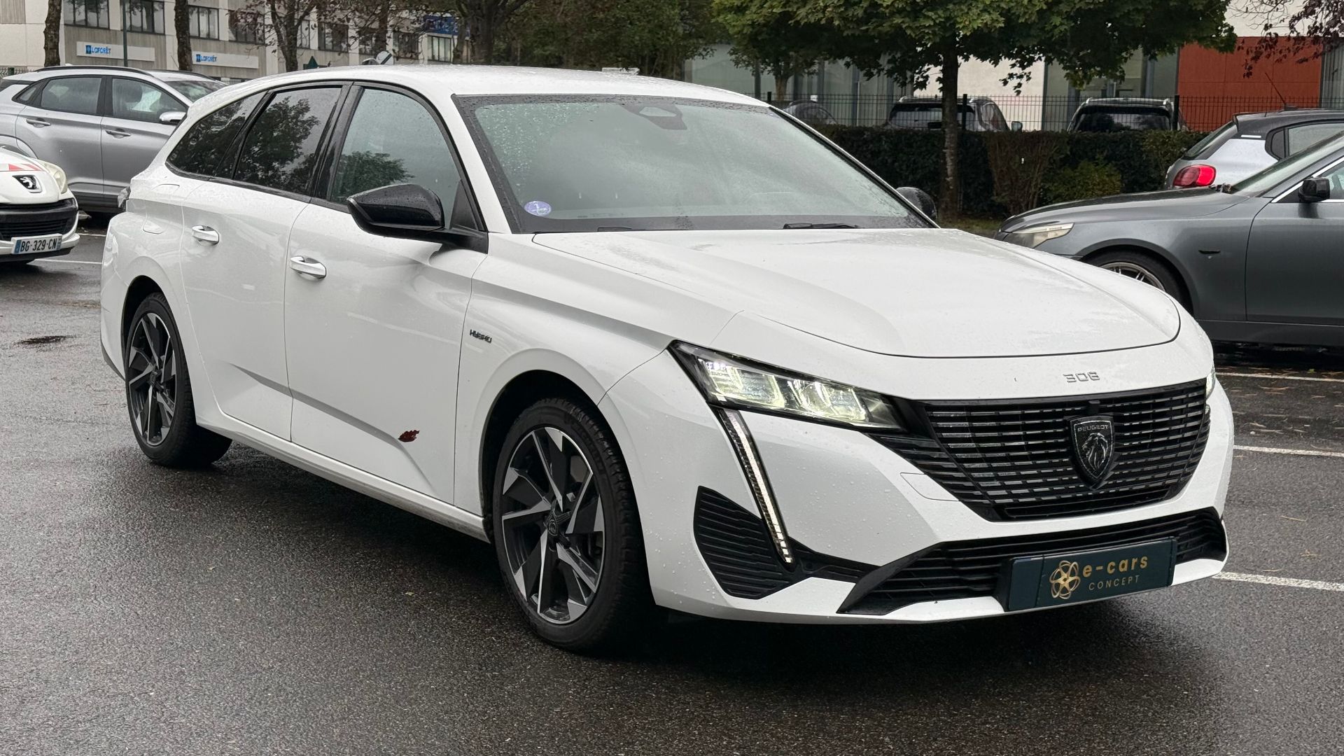 Peugeot 308 PHEV 1.6 THP 180ch Allure