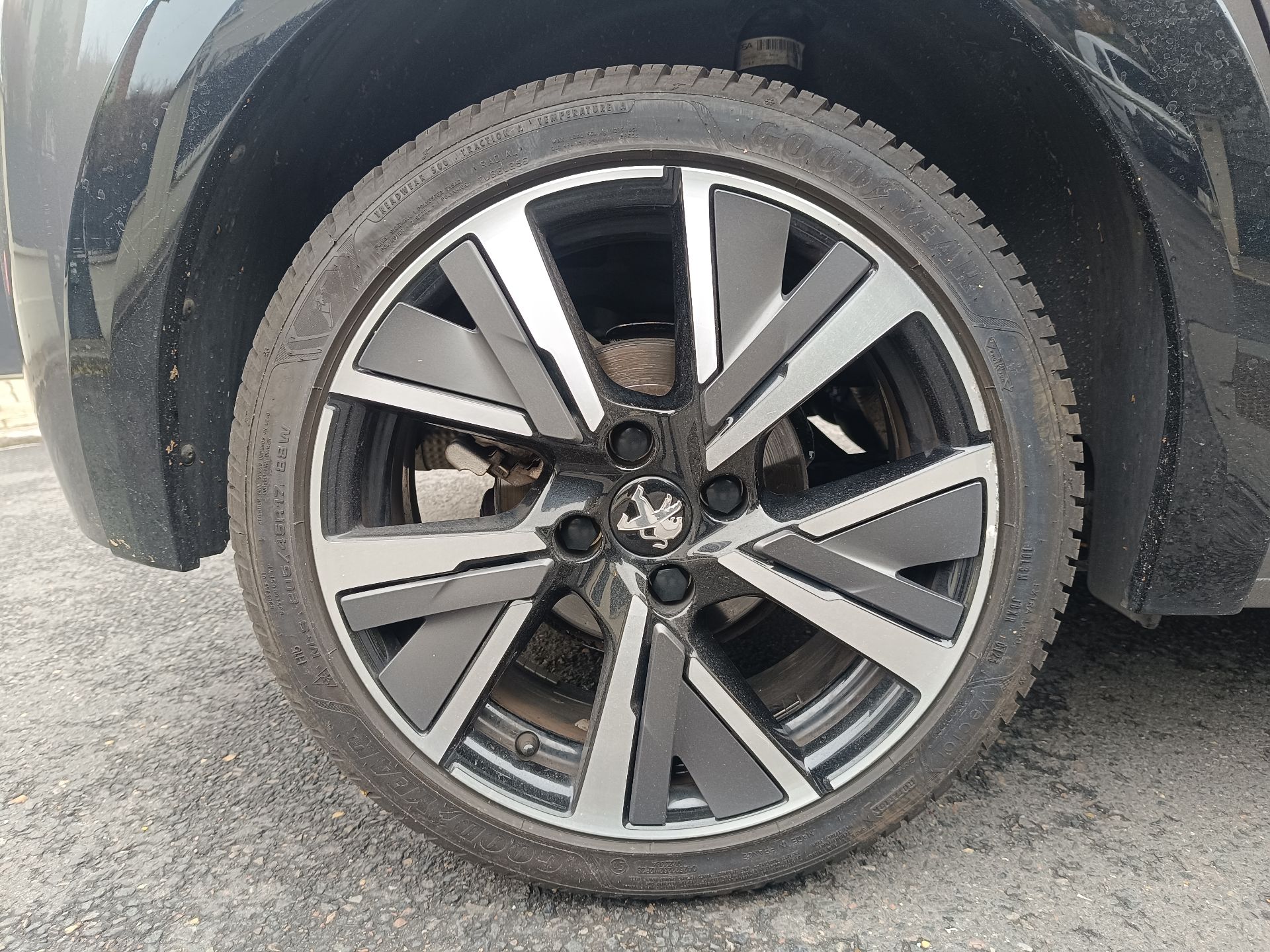 Peugeot 208 1.2 100ch GT LINE