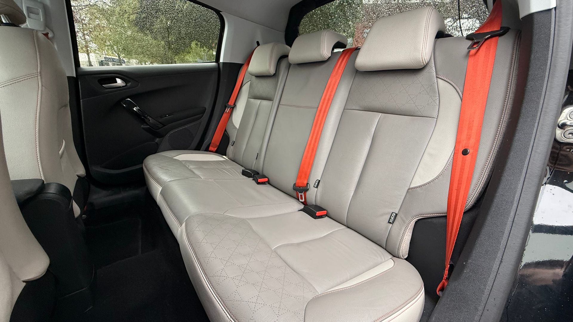 Peugeot 208 1.2 puretech Allure