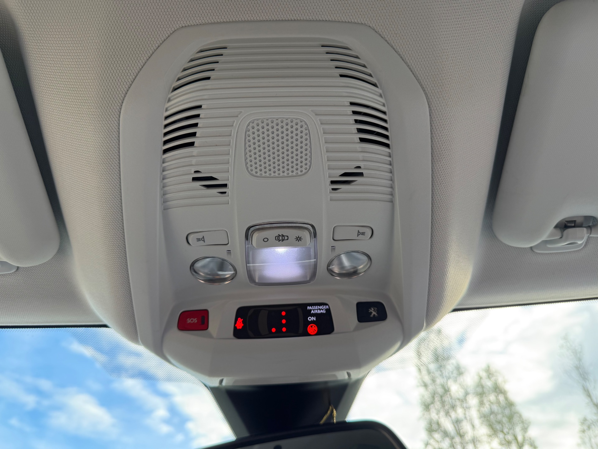 PEUGEOT 3008 1.2 puretech 130ch Allure