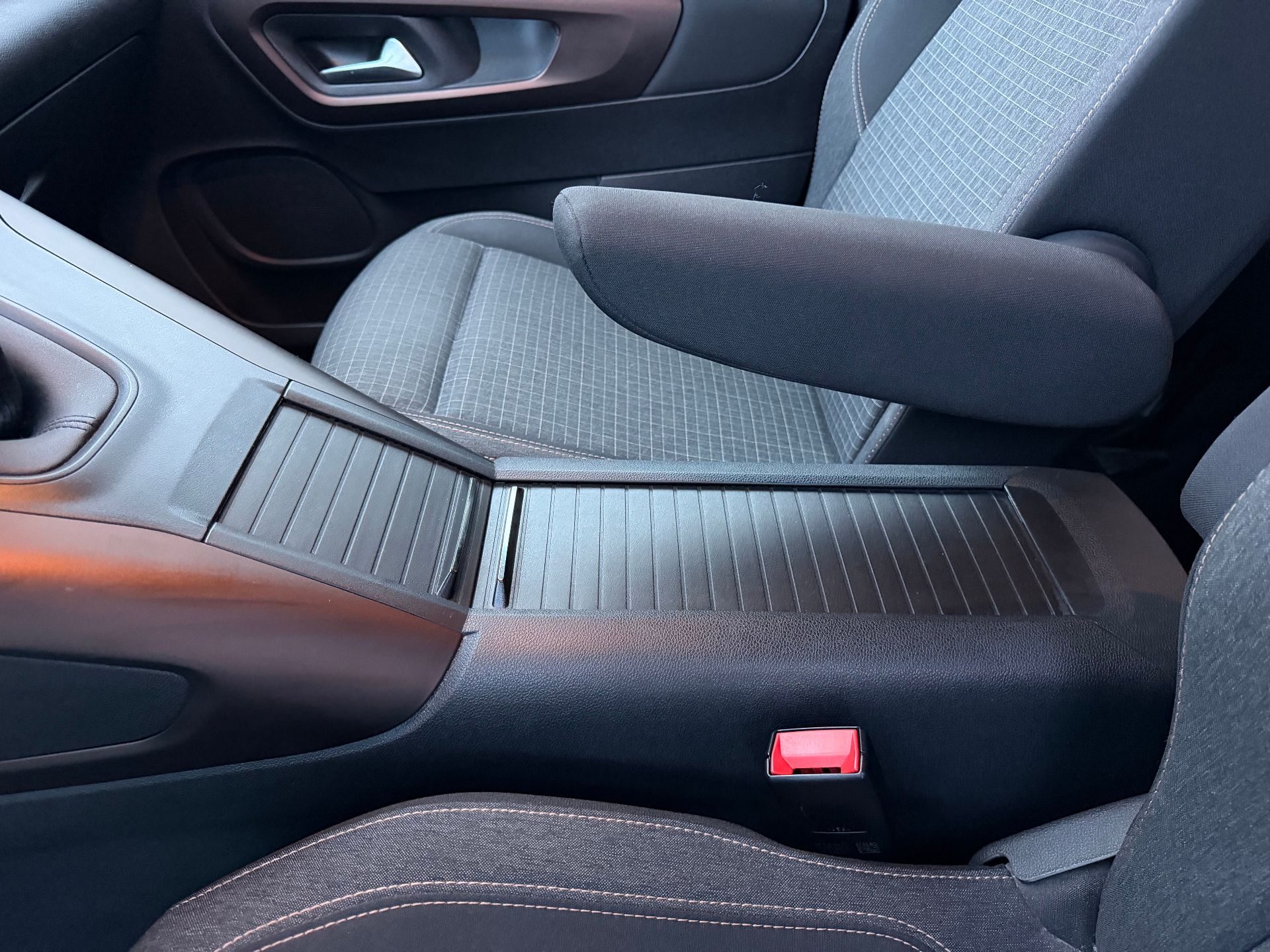 Peugeot Rifter 1.5HDI 130ch GT LINE