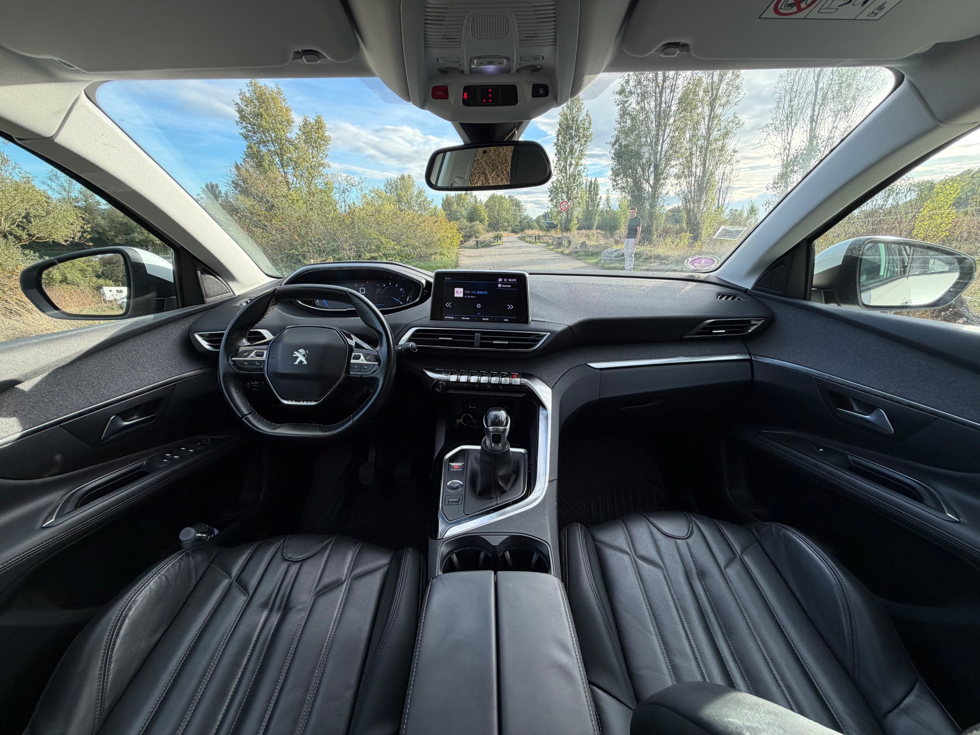 PEUGEOT 3008 1.2 puretech 130ch Allure
