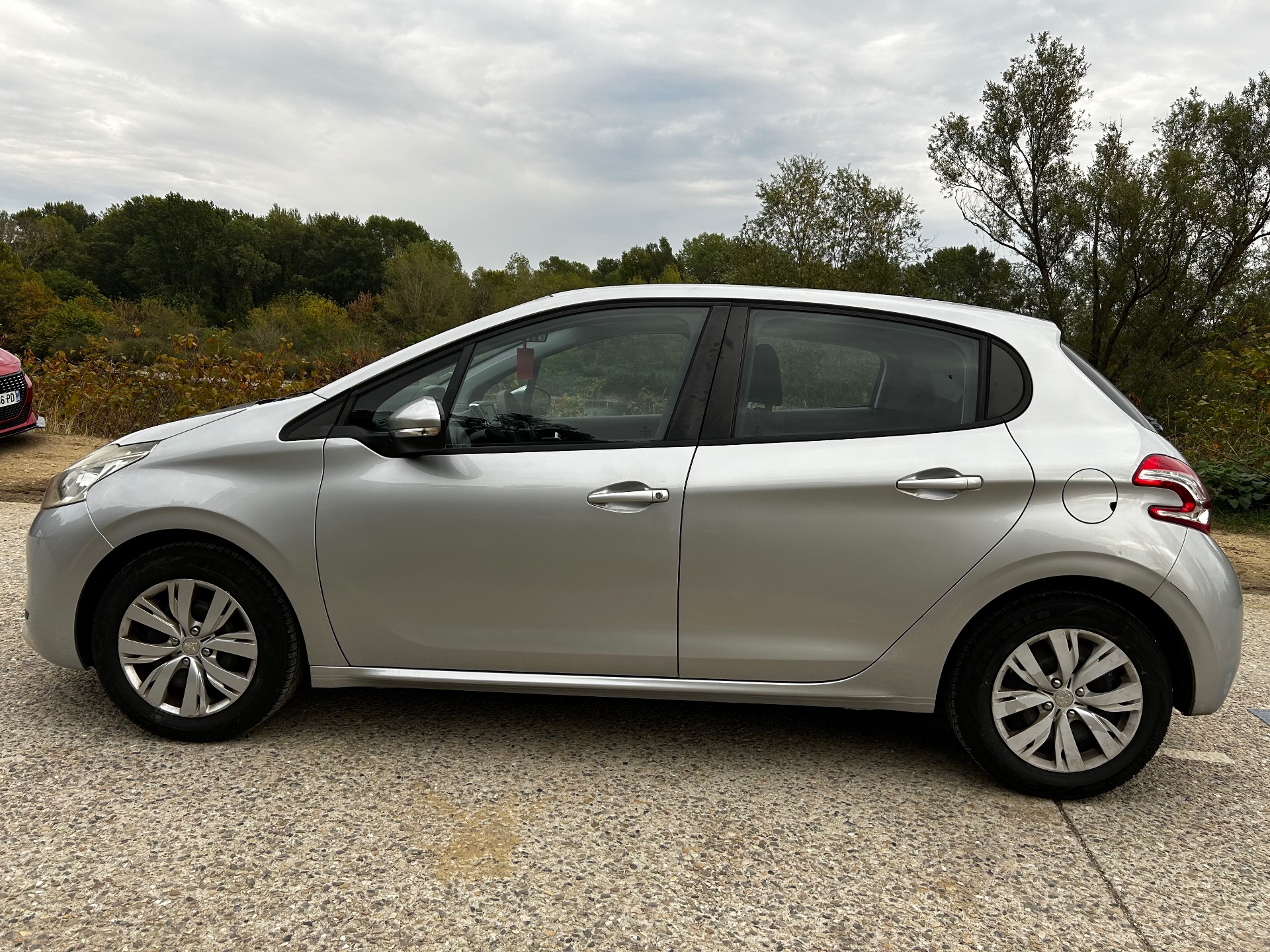 Peugeot 208 1.4hdi 68ch active