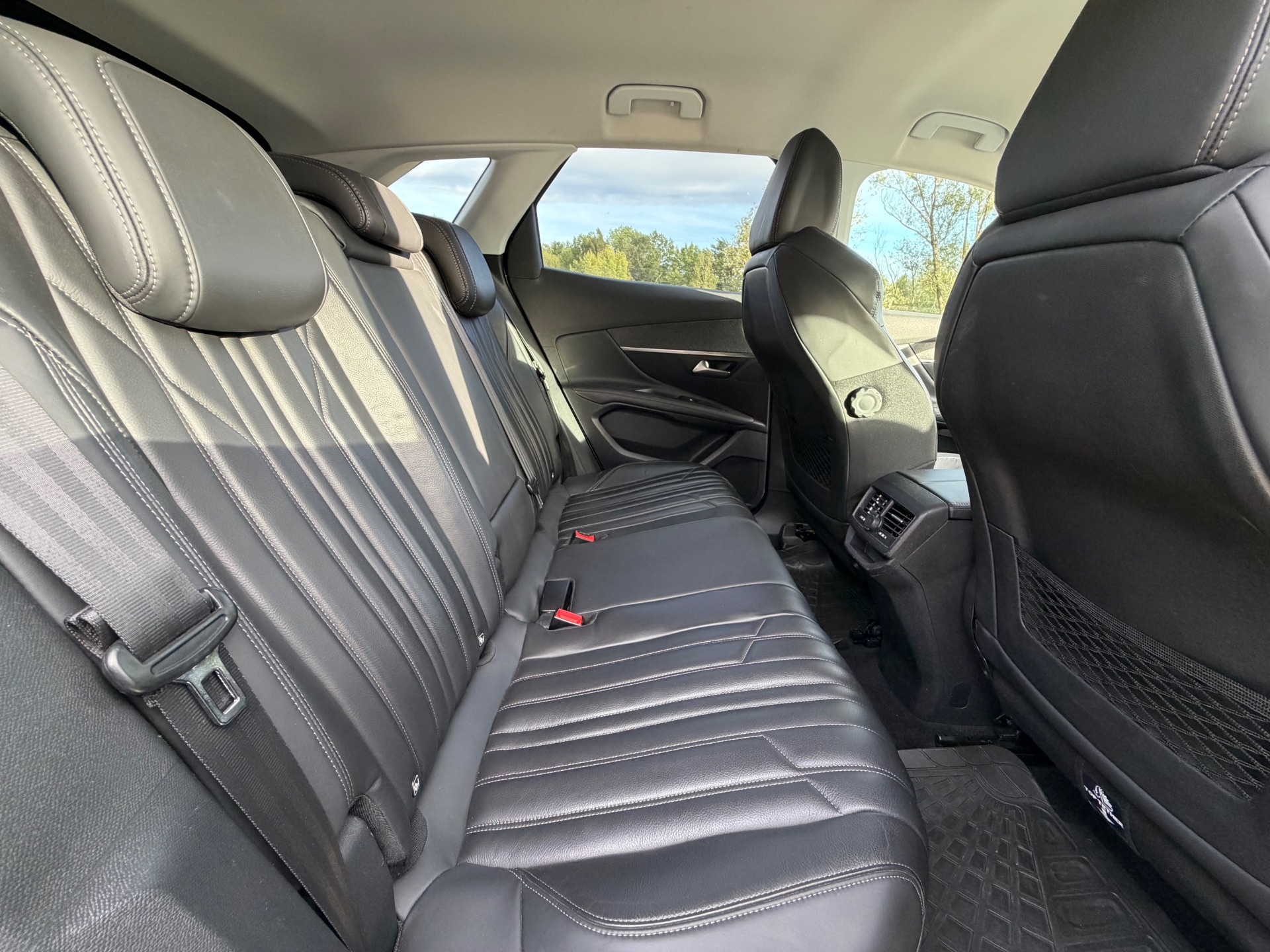 PEUGEOT 3008 1.2 puretech 130ch Allure