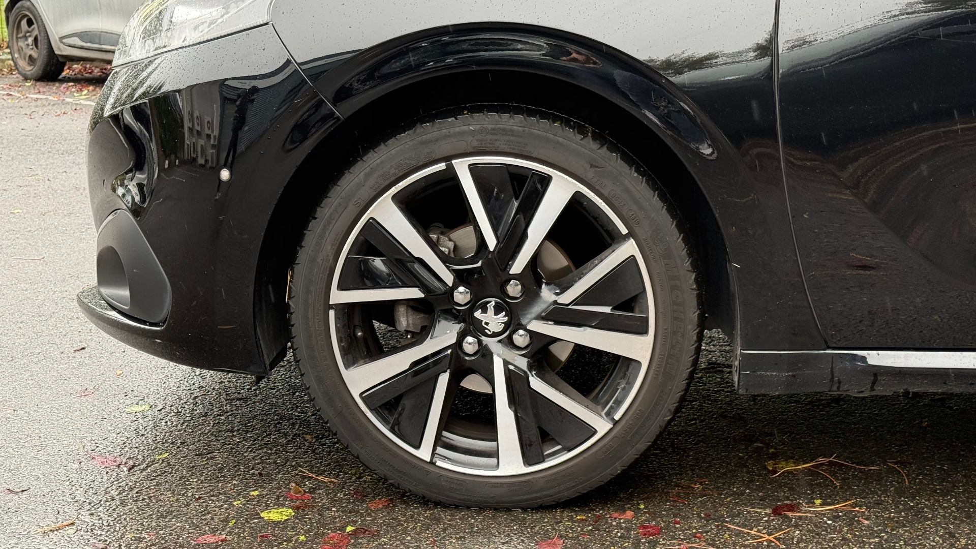 Peugeot 208 1.2 puretech Allure