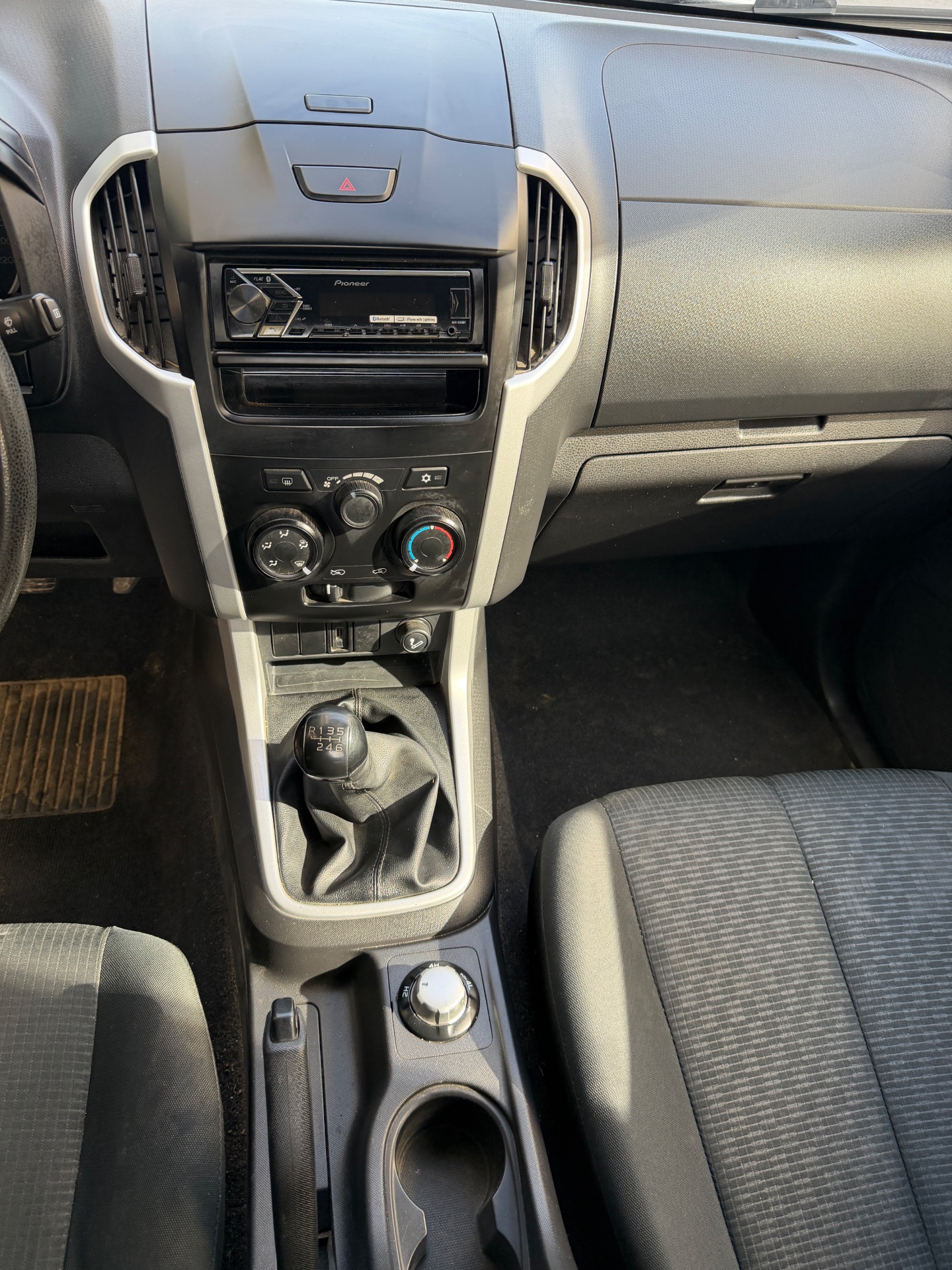 isuzu D-MAX 1.9 DDi 164ch “Planet”