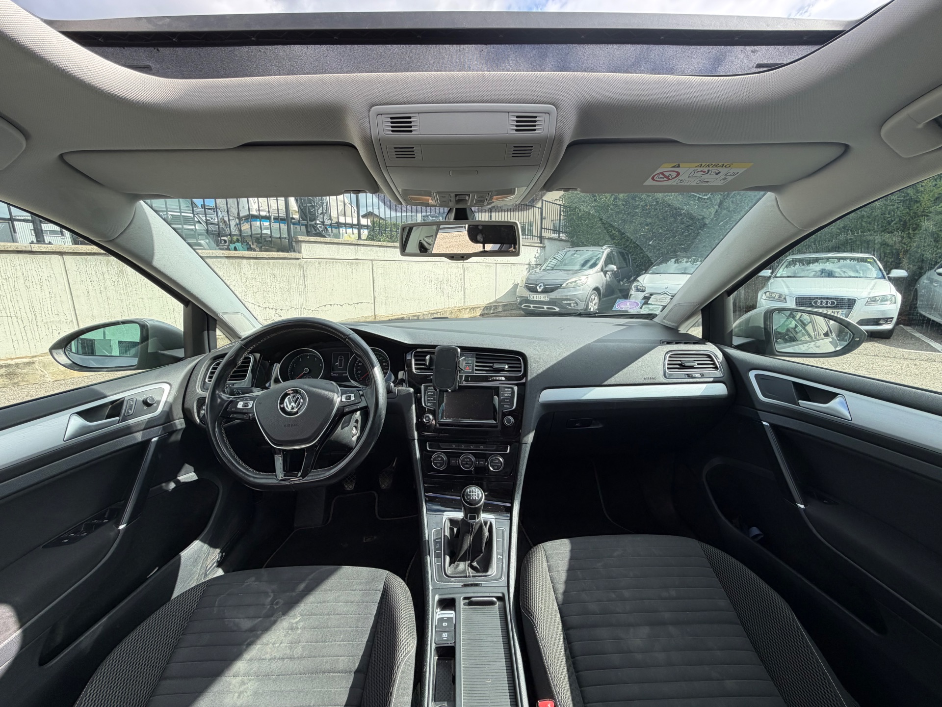 Volkswagen Golf 1.2 TSI 105ch CUP 4 pneus neige sur jantes