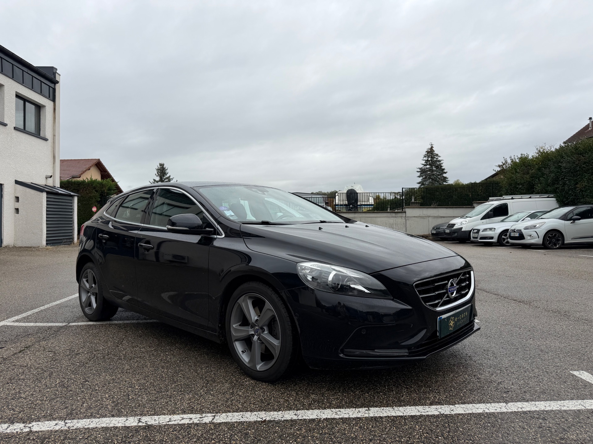 Volvo V40 1.6 122ch MOMENTUM
