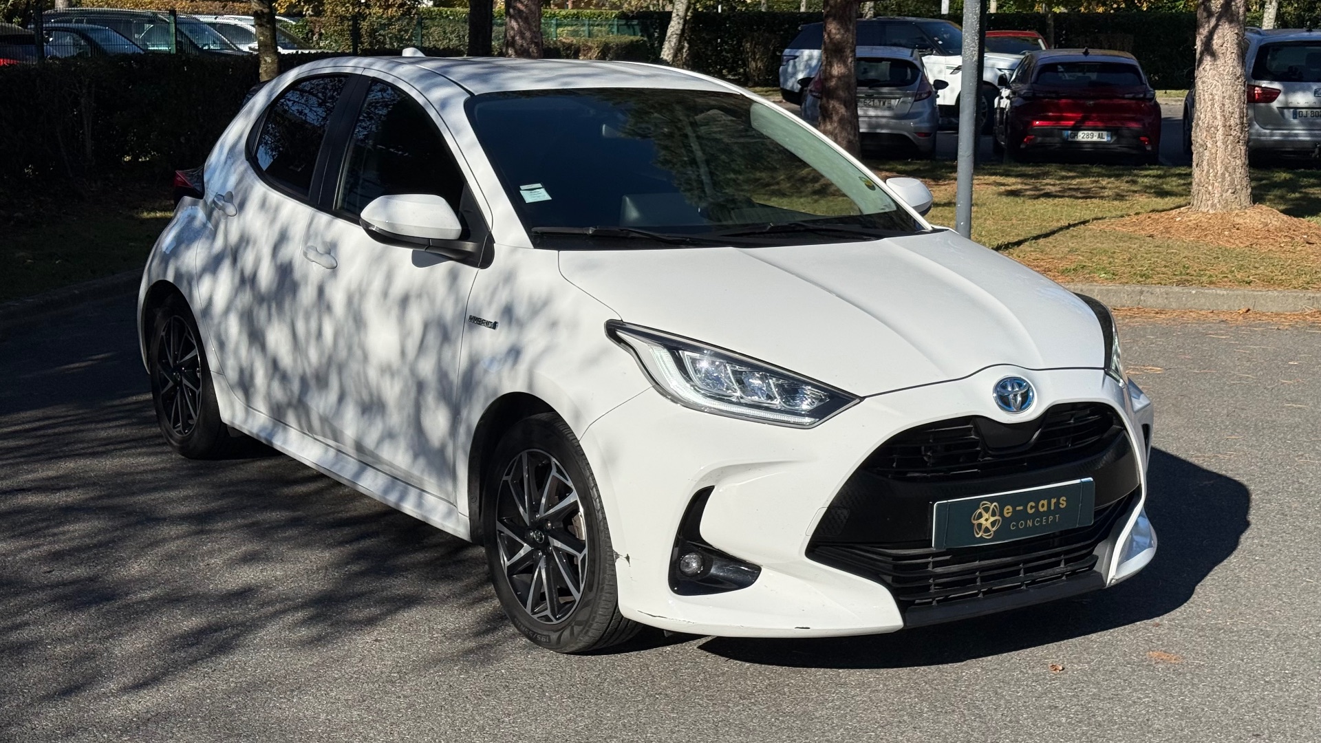 Toyota Yaris hybrid 136ch Design