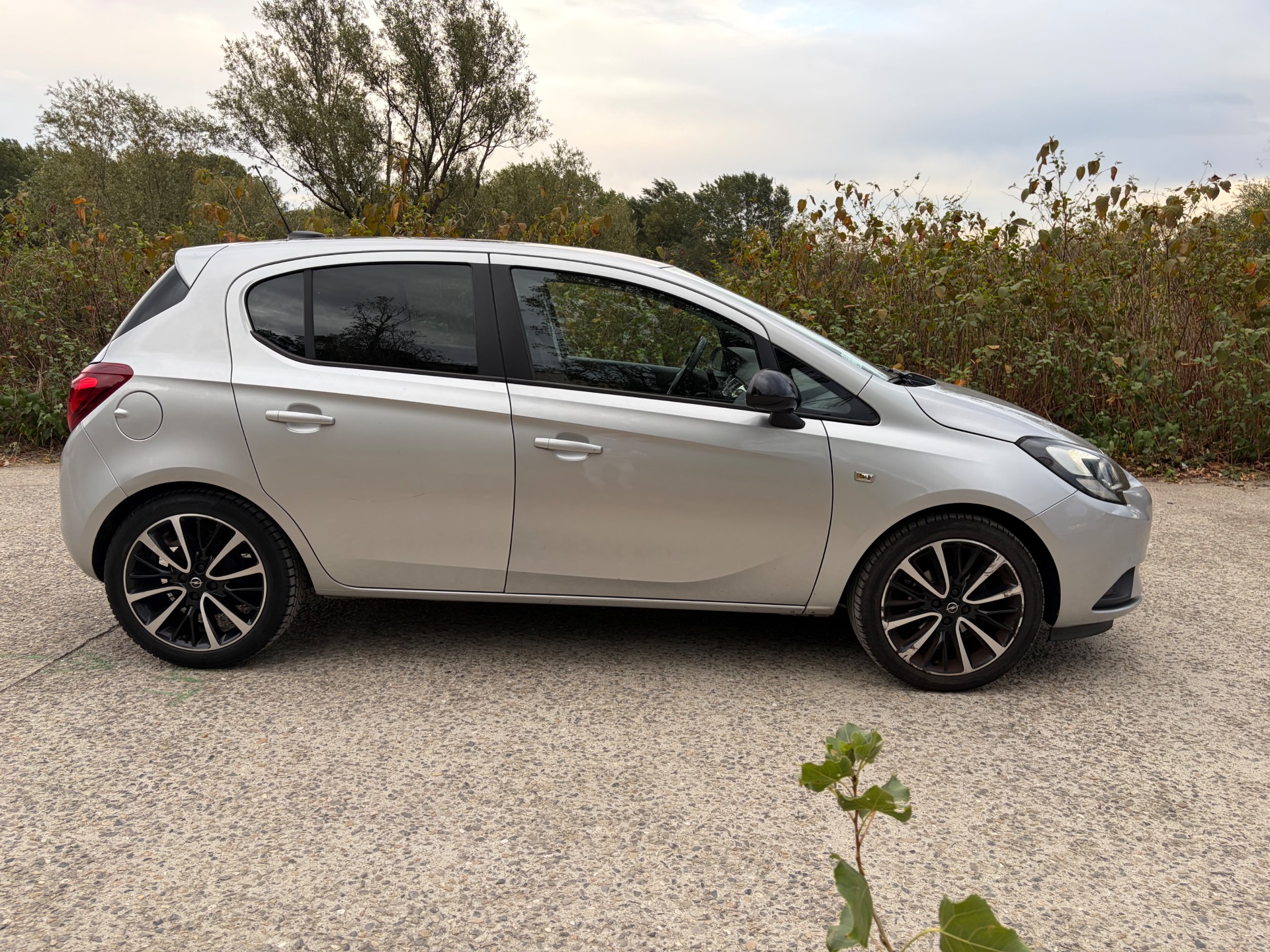 Opel Corsa 1,4 90ch edtion