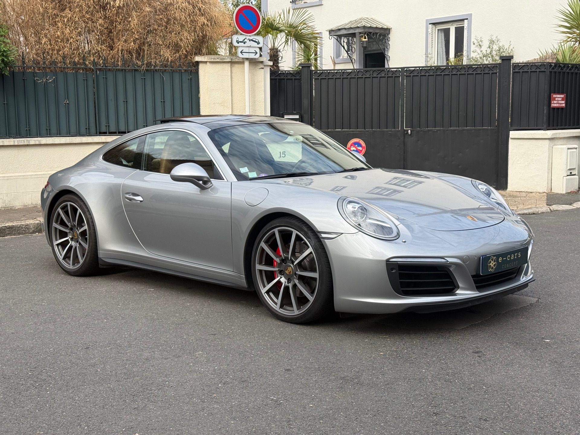 Porsche 911 4S 3.0 flat- 6 biturbo 420ch