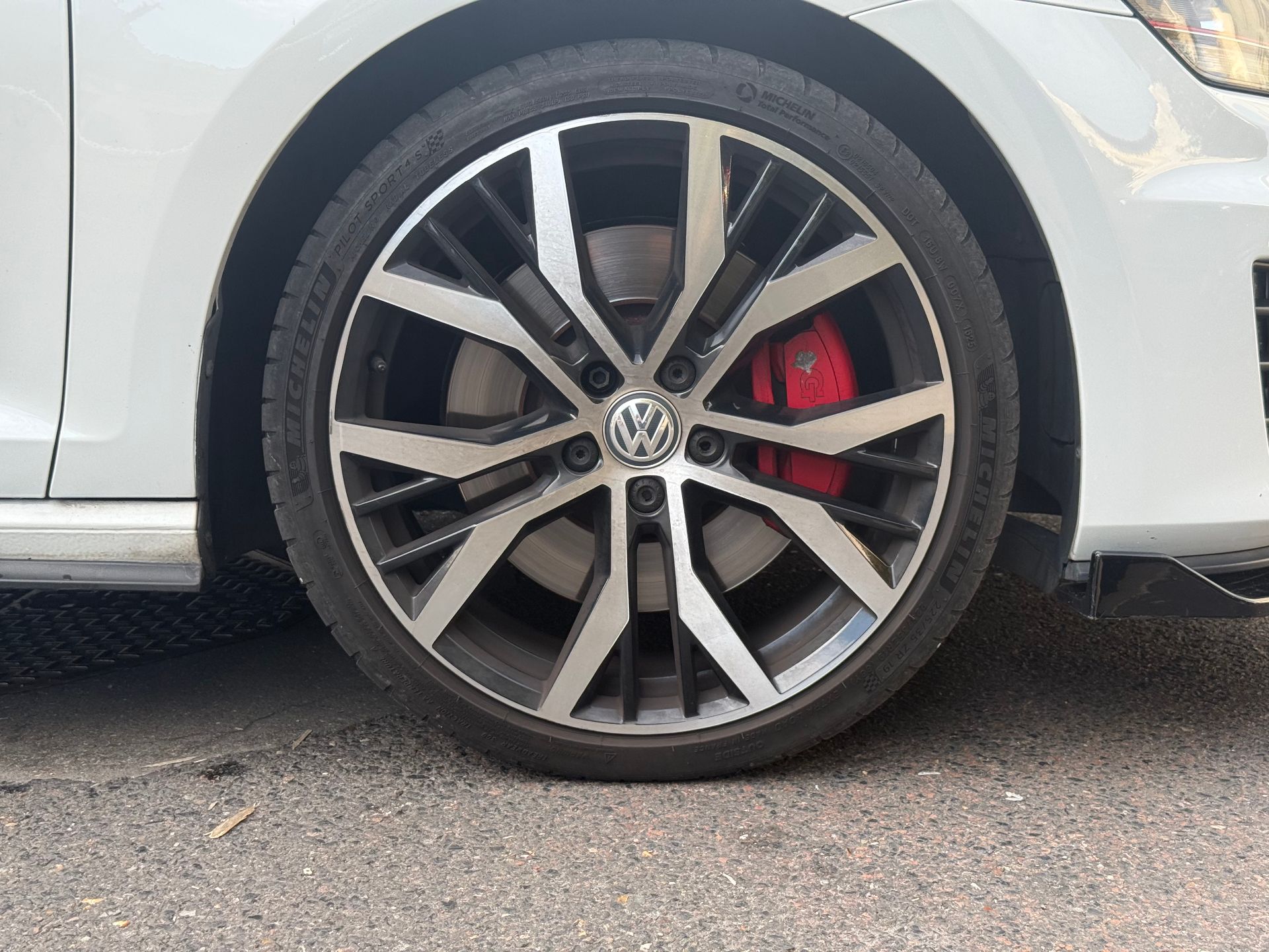 Volkswagen GOLF 7 2.0 tsi 320ch PERFORMANCE