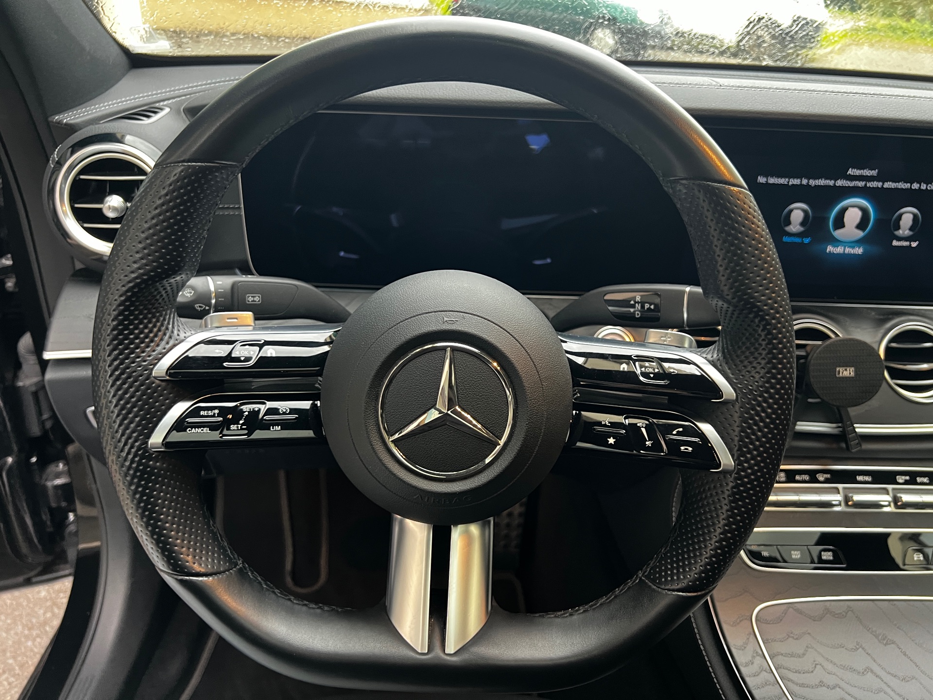 MERCEDES-BENZ Classe E 220 D 194ch AMG-Line+