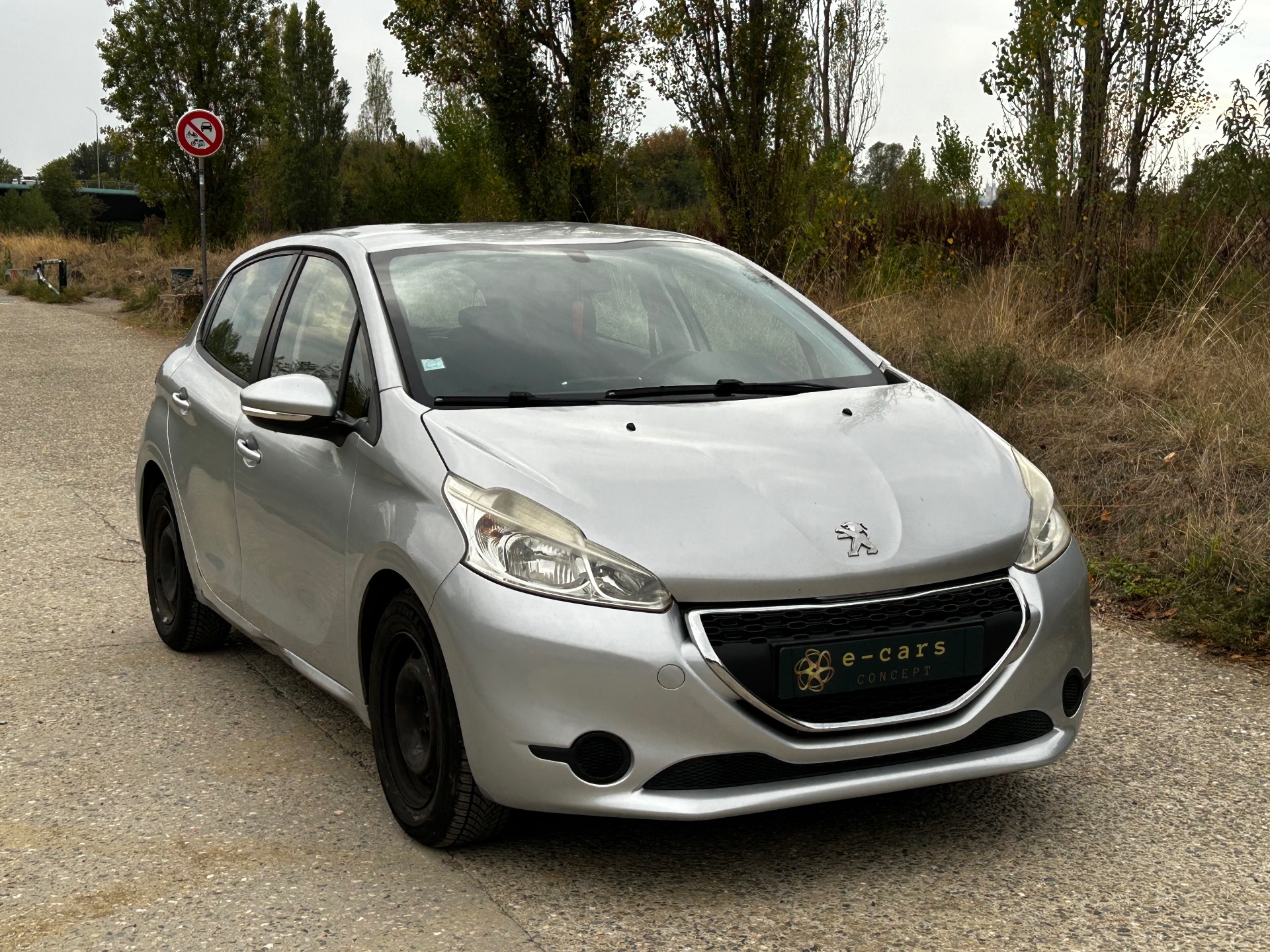 Peugeot 208 1.4hdi 68ch active