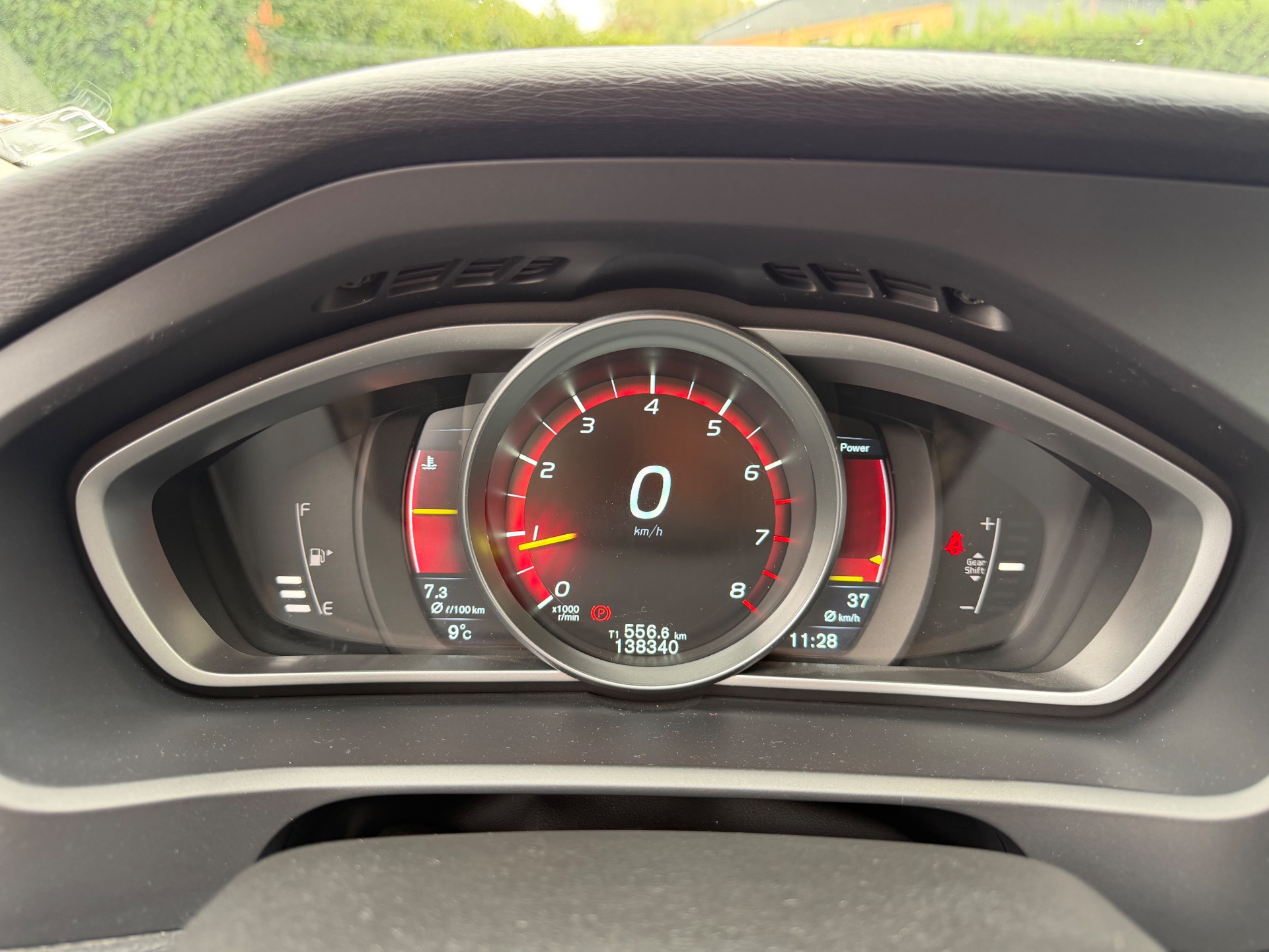 Volvo V40 1.6 122ch MOMENTUM