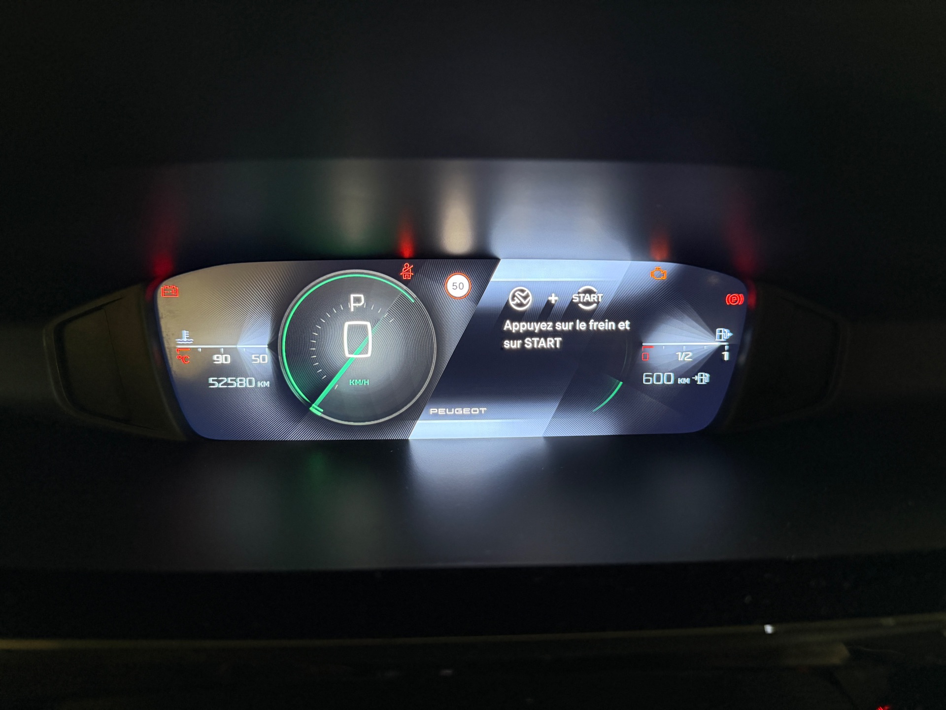 Peugeot 408 1.2 THP Puretech 130ch “Allure Pack”
