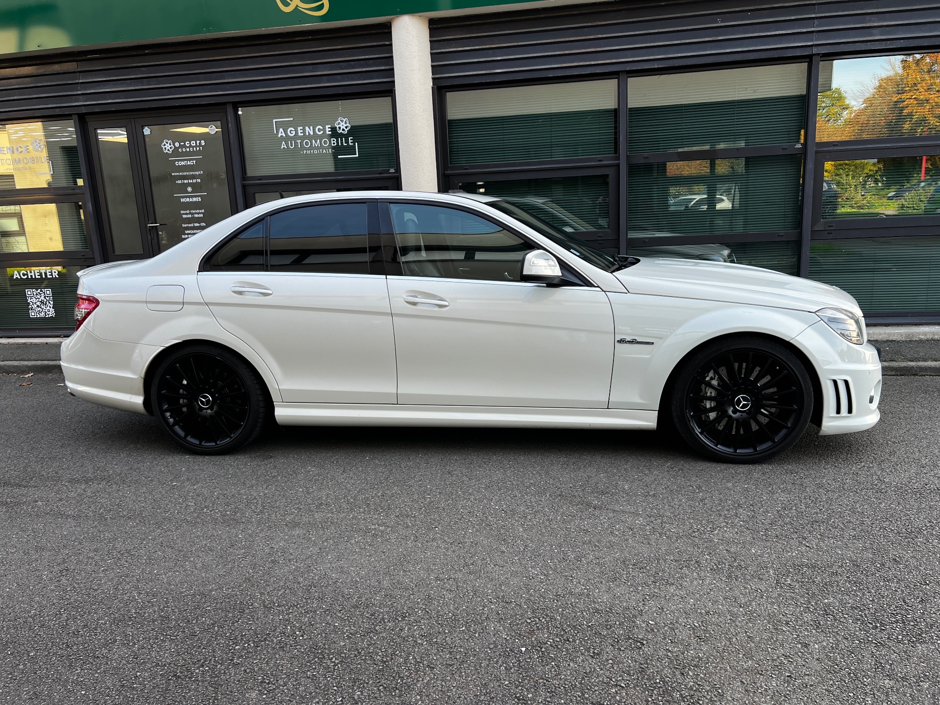 Mercedes-Benz C63 V8 6,2L 457ch AMG