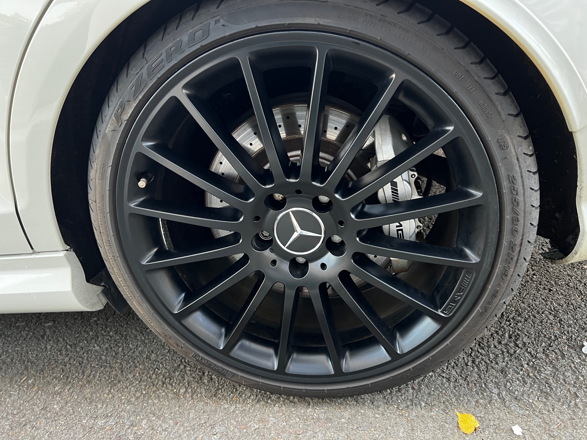 Mercedes-Benz C63 V8 6,2L 457ch AMG