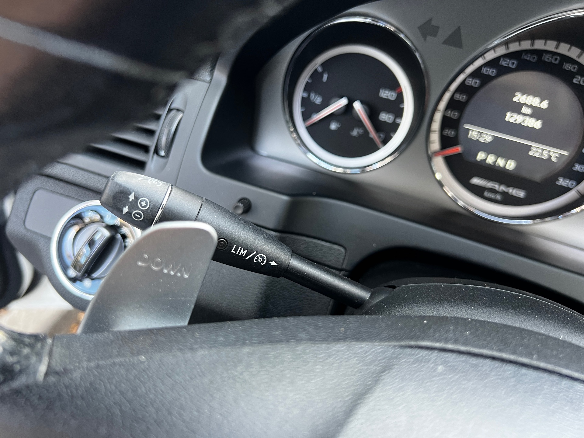 Mercedes-Benz C63 V8 6,2L 457ch AMG