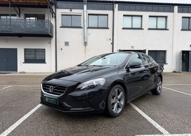 Volvo V40 1.6 122ch MOMENTUM