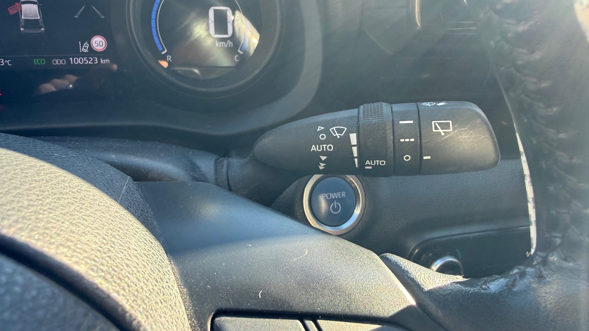 Toyota Yaris hybrid 136ch Design