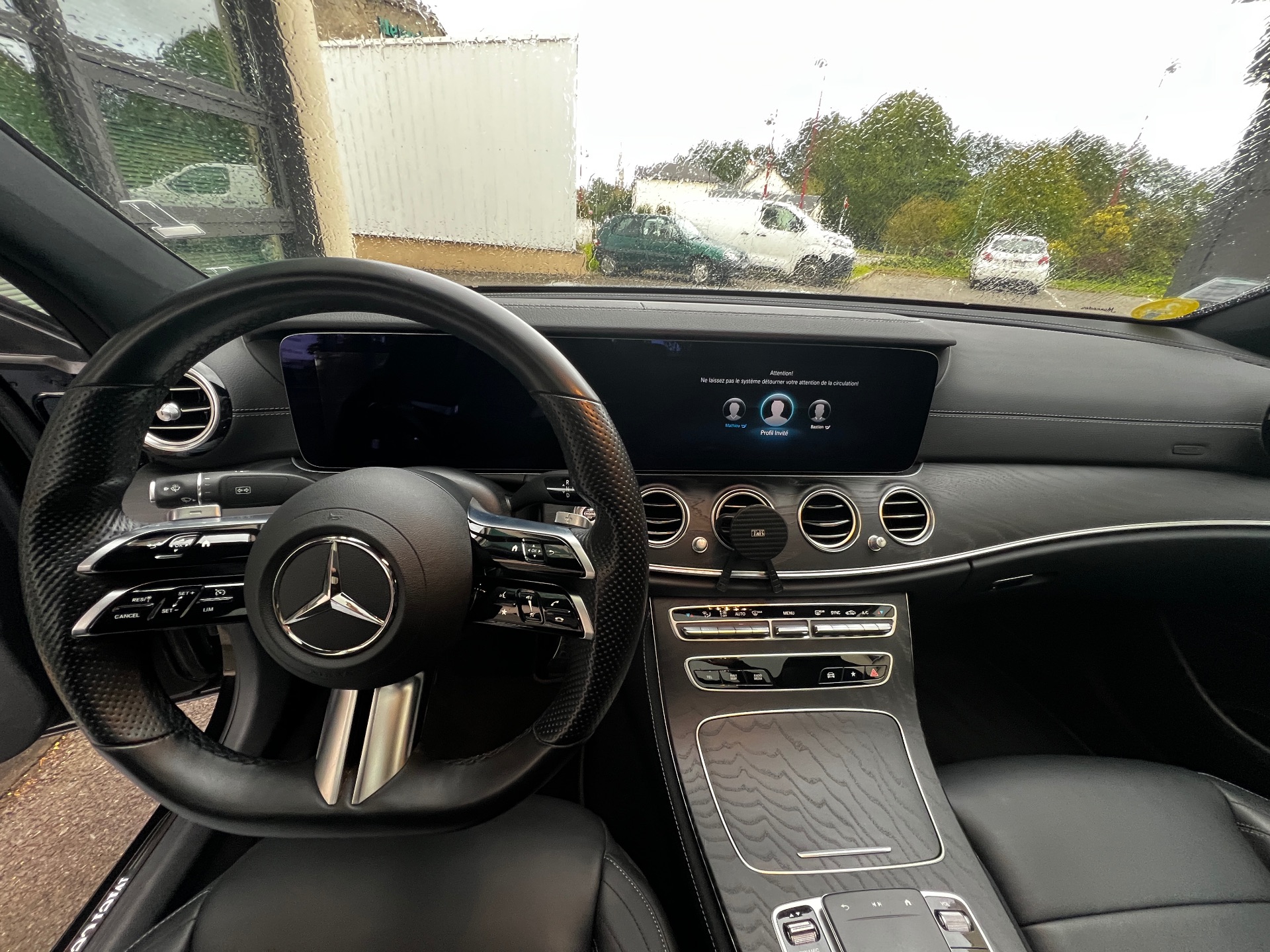 MERCEDES-BENZ Classe E 220 D 194ch AMG-Line+