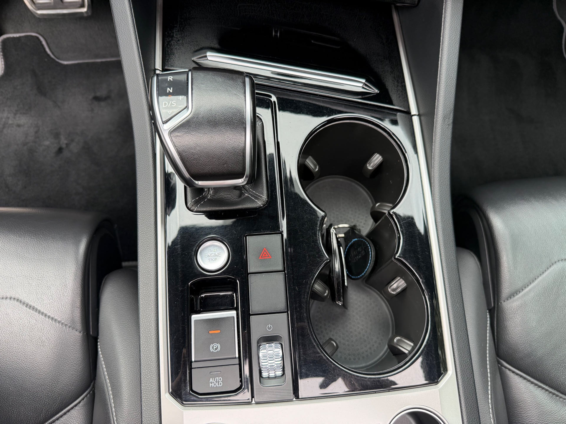 Volkswagen Touareg 3.0 TDI V6 4 MOTION 286ch R-line