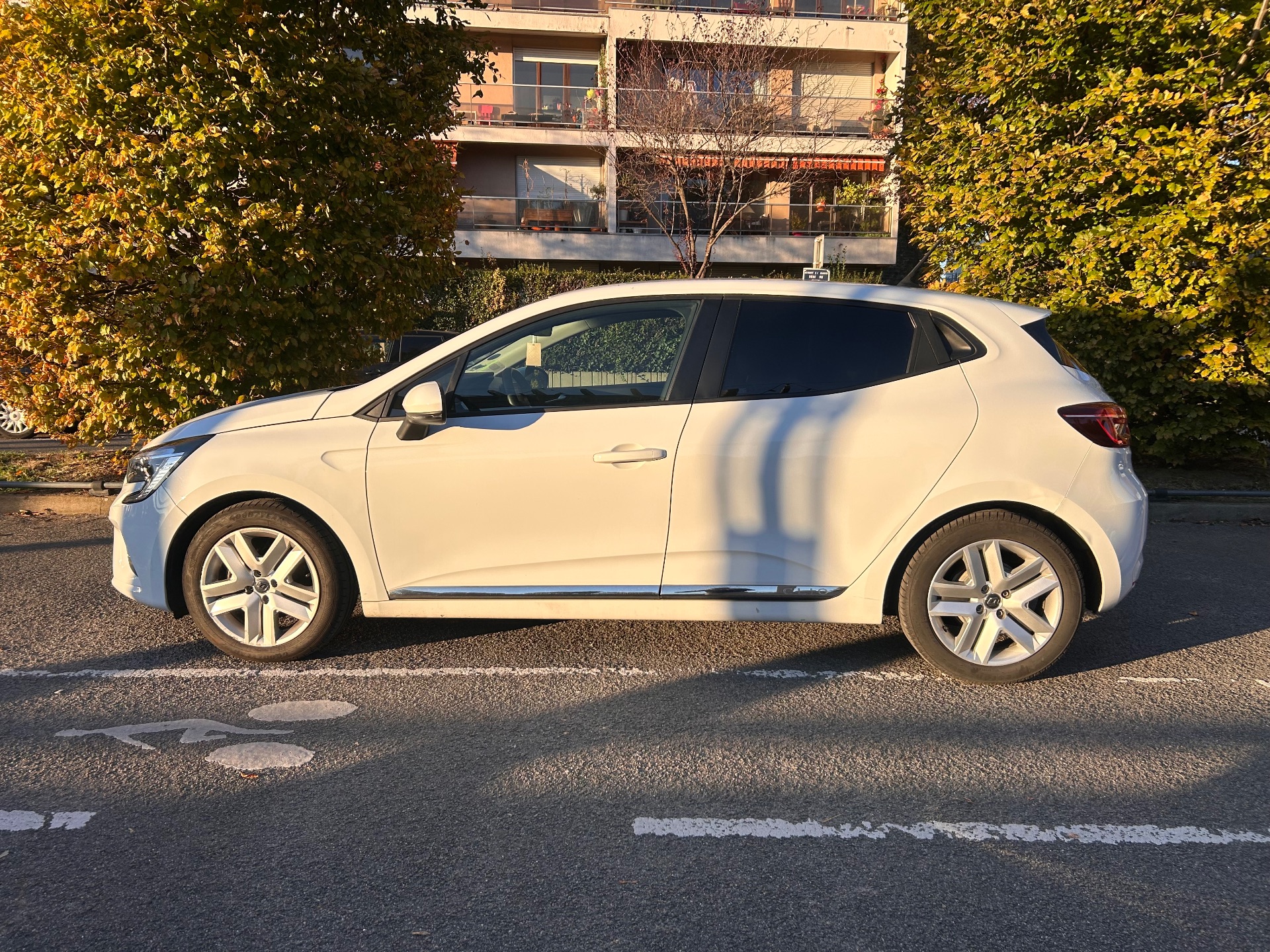 Renault Clio V 1.6 etech 140ch